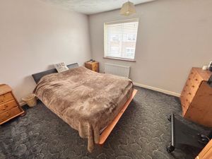 Bedroom- click for photo gallery